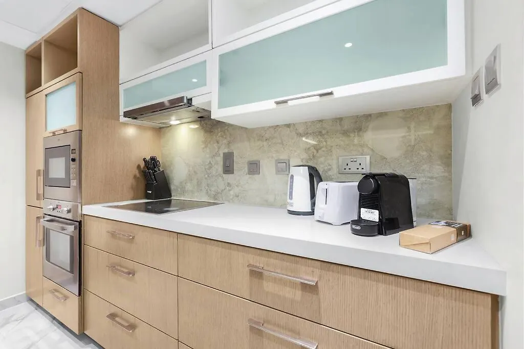 First Class 1Br Modern Downtown Oasis ドバイ