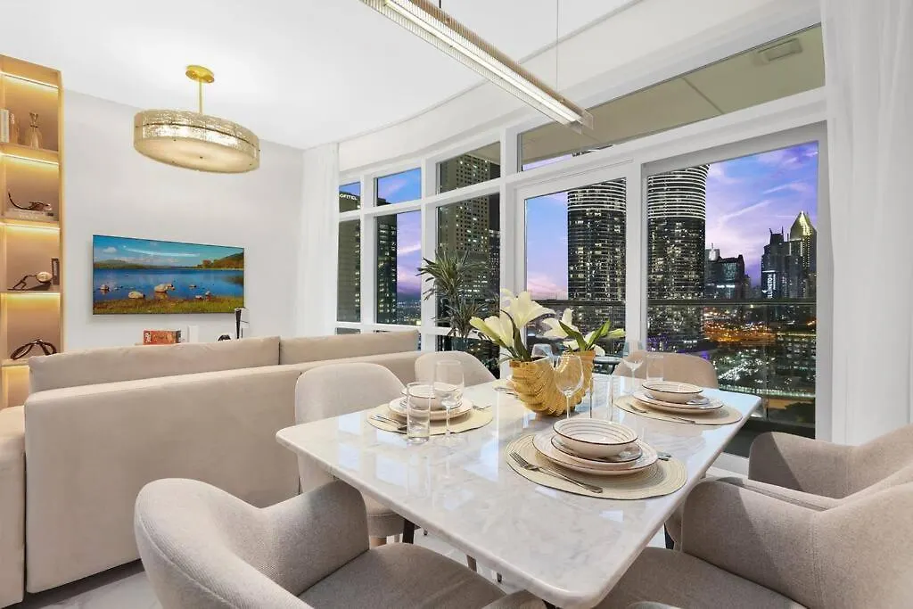 アパート First Class 1Br Modern Downtown Oasis ドバイ
