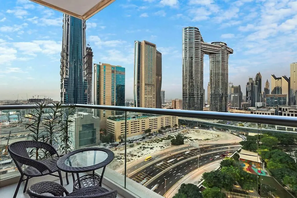 First Class 1Br Modern Downtown Oasis ドバイ